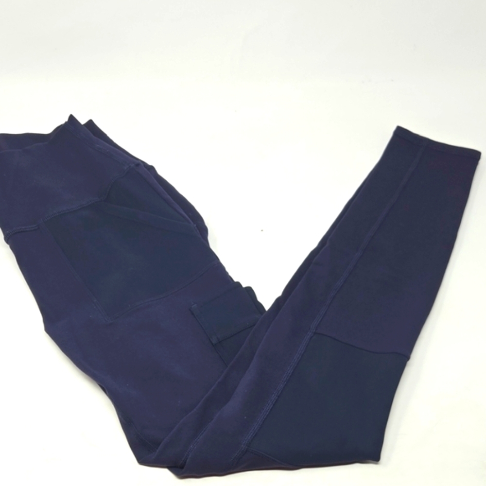 ALO Yoga Blue Leggings for Versatile Style Pockets